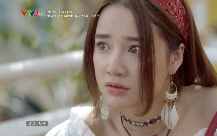 Ngày ấy mình đã yêu - Tập 1: Bắt tại trận bạn trai mới lăng nhăng, Hạ (Nhã Phương) va ngay bạn trai cũ - Ảnh 4. Ngày ấy mình đã yêu - Tập 1: Bắt tại trận bạn trai mới lăng nhăng, Hạ (Nhã Phương) va ngay bạn trai cũ - Ảnh 4.