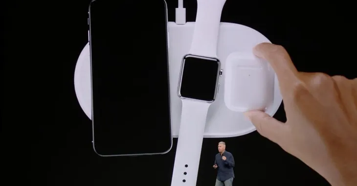 Chuyện gì đã xảy ra với Air Power và iPhone SE2? - Ảnh 1. Chuyện gì đã xảy ra với Air Power và iPhone SE2? - Ảnh 1.