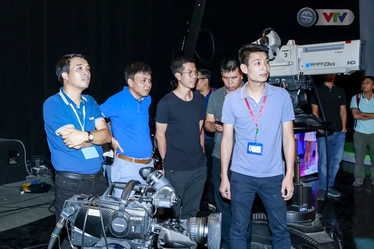 Nhà báo Phan Ngọc Tiến kiểm tra công tác chuẩn bị cho Lễ khai mạc và tường thuật World Cup 2018 - Ảnh 3. Nhà báo Phan Ngọc Tiến kiểm tra công tác chuẩn bị cho Lễ khai mạc và tường thuật World Cup 2018 - Ảnh 3.