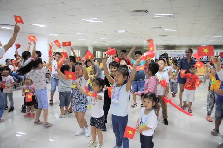 Vui hè 2018, bé cùng khám phá siêu nhà máy sữa của Vinamilk - Ảnh 8. Vui hè 2018, bé cùng khám phá siêu nhà máy sữa của Vinamilk - Ảnh 8.