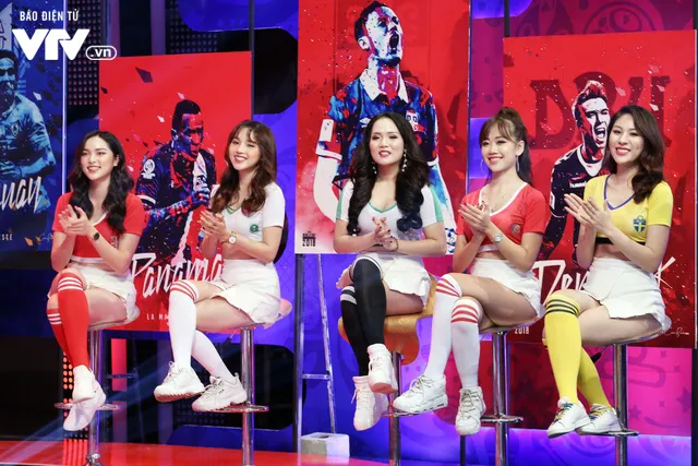 Nóng cùng World Cup 2018: 32 bóng hồng khoe sắc trong buổi ghi hình đầu tiên - Ảnh 6. Nóng cùng World Cup 2018: 32 bóng hồng khoe sắc trong buổi ghi hình đầu tiên - Ảnh 6.