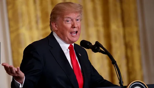 Tổng thống Donald Trump phản đối quyết liệt thương vụ AT&T mua Time Warner - Ảnh 1. Tổng thống Donald Trump phản đối quyết liệt thương vụ AT&T mua Time Warner - Ảnh 1.