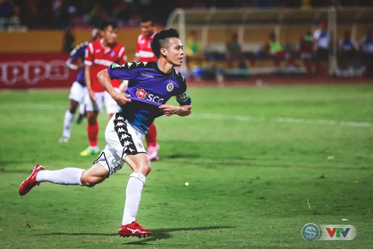 CLB Hà Nội đại thắng Than Quảng Ninh, kéo dài mạch bất bại - Ảnh 17. CLB Hà Nội đại thắng Than Quảng Ninh, kéo dài mạch bất bại - Ảnh 17.