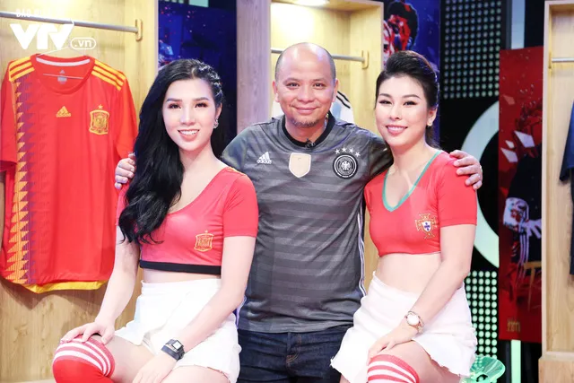 Nóng cùng FIFA World Cup™ 2018 ngày 15/6: Diễn viên Anh Tuấn tìm kế sách xem bóng đá - Ảnh 3. Nóng cùng FIFA World Cup™ 2018 ngày 15/6: Diễn viên Anh Tuấn tìm kế sách xem bóng đá - Ảnh 3.