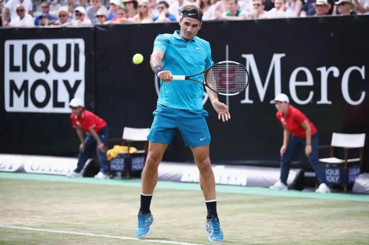 Thắng Raonic, Federer giành danh hiệu ATP thứ 98 trong sự nghiệp - Ảnh 1. Thắng Raonic, Federer giành danh hiệu ATP thứ 98 trong sự nghiệp - Ảnh 1.
