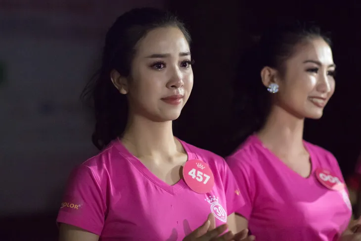 Ban Tổ chức Hoa hậu Việt Nam 2018 khiến thí sinh òa khóc ngay sau buổi tập - Ảnh 2. Ban Tổ chức Hoa hậu Việt Nam 2018 khiến thí sinh òa khóc ngay sau buổi tập - Ảnh 2.