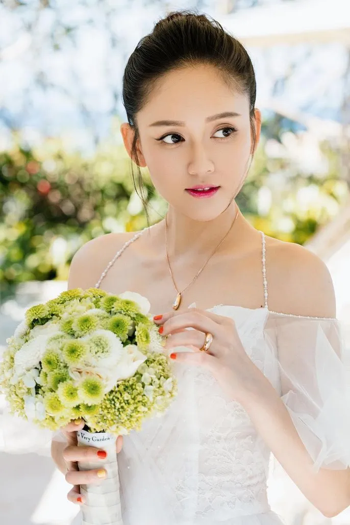 Nhiều người đẹp có nhan sắc không tuổi - Ảnh 1. Nhiều người đẹp có nhan sắc không tuổi - Ảnh 1.