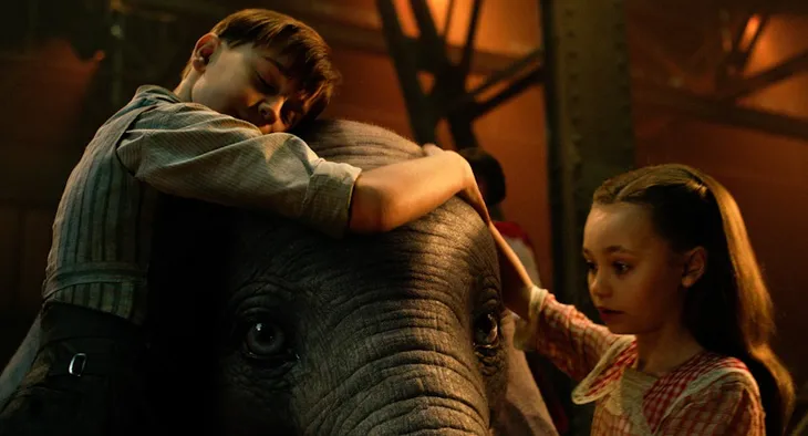 Chú voi biết bay Dumbo bất ngờ tung trailer phiên bản live-action mang đầy màu sắc ảo thuật kỳ diệu - Ảnh 1. Chú voi biết bay Dumbo bất ngờ tung trailer phiên bản live-action mang đầy màu sắc ảo thuật kỳ diệu - Ảnh 1.