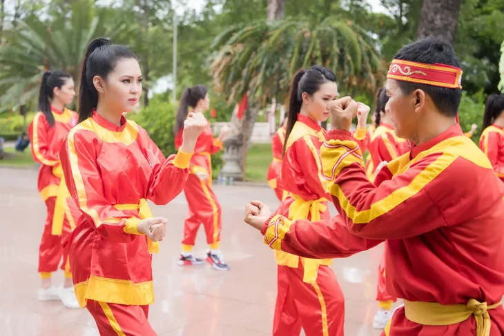 Thí sinh Hoa hậu Việt Nam khoe vẻ đẹp khỏe khoắn - Ảnh 2. Thí sinh Hoa hậu Việt Nam khoe vẻ đẹp khỏe khoắn - Ảnh 2.