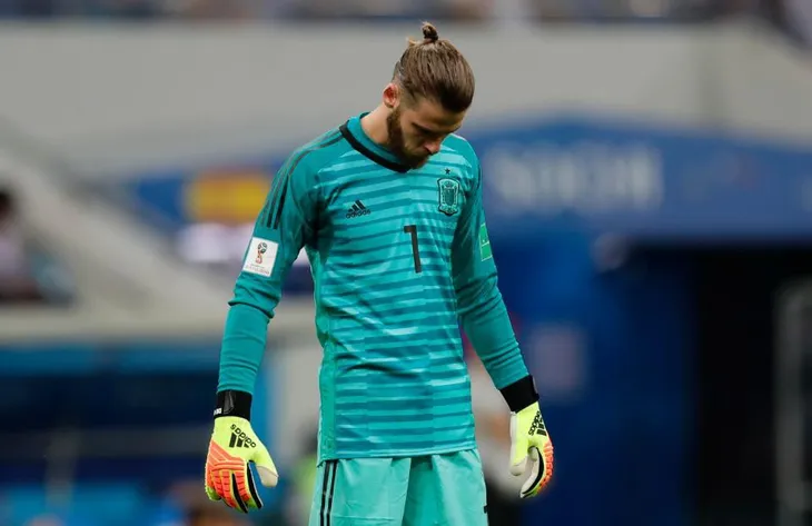 Tại sao De Gea bắt hay ở MU nhưng lại chệch choạc ở ĐT Tây Ban Nha? - Ảnh 2. Tại sao De Gea bắt hay ở MU nhưng lại chệch choạc ở ĐT Tây Ban Nha? - Ảnh 2.
