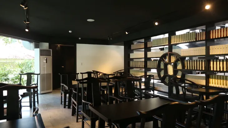 Tái xuất sau 5 năm ở ẩn, ông chủ cà phê Trung Nguyên khởi động hành trình hỗ trợ 30 triệu thanh niên Việt - Ảnh 1. Tái xuất sau 5 năm ở ẩn, ông chủ cà phê Trung Nguyên khởi động hành trình hỗ trợ 30 triệu thanh niên Việt - Ảnh 1.