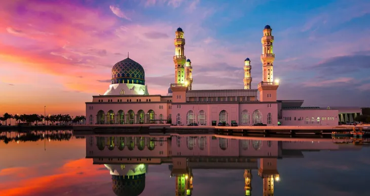 Malaysia: Nhà thờ Hồi giáo cấm cửa du khách sau video nhảy khiêu gợi - Ảnh 1. Malaysia: Nhà thờ Hồi giáo cấm cửa du khách sau video nhảy khiêu gợi - Ảnh 1.