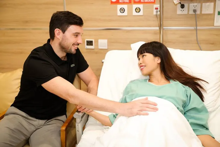 Siêu mẫu Hà Anh khoe ảnh con gái vừa sinh nặng 4,4 kg - Ảnh 5. Siêu mẫu Hà Anh khoe ảnh con gái vừa sinh nặng 4,4 kg - Ảnh 5.