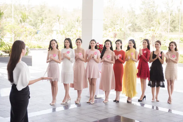 Hoa hậu Việt Nam 2018: Thí sinh lọt Chung kết bắt tay vào dự án nhân ái - Ảnh 2. Hoa hậu Việt Nam 2018: Thí sinh lọt Chung kết bắt tay vào dự án nhân ái - Ảnh 2.
