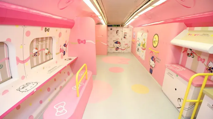 Mê mẩn với tàu cao tốc Hello Kitty siêu dễ thương ở Nhật Bản - Ảnh 8. Mê mẩn với tàu cao tốc Hello Kitty siêu dễ thương ở Nhật Bản - Ảnh 8.