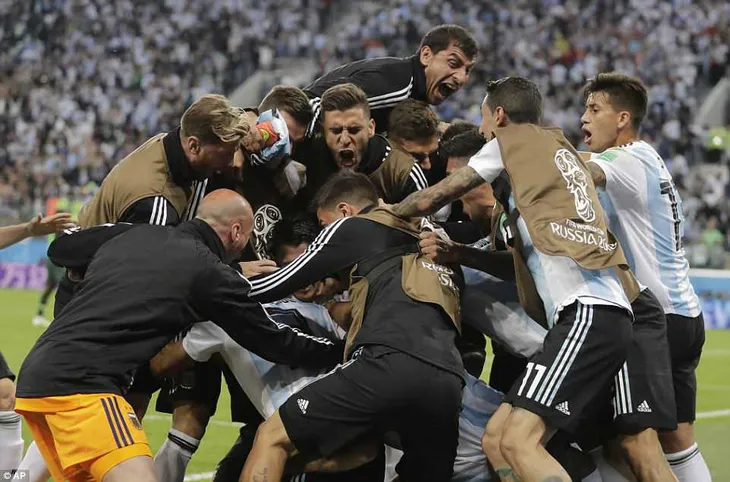 Messi nói gì sau khi Argentina vượt qua cửa tử? - Ảnh 1. Messi nói gì sau khi Argentina vượt qua cửa tử? - Ảnh 1.