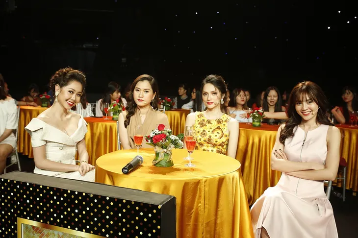 Hương Giang gạ gẫm thầy giáo tại Quý ông đại chiến - Ảnh 1. Hương Giang gạ gẫm thầy giáo tại Quý ông đại chiến - Ảnh 1.