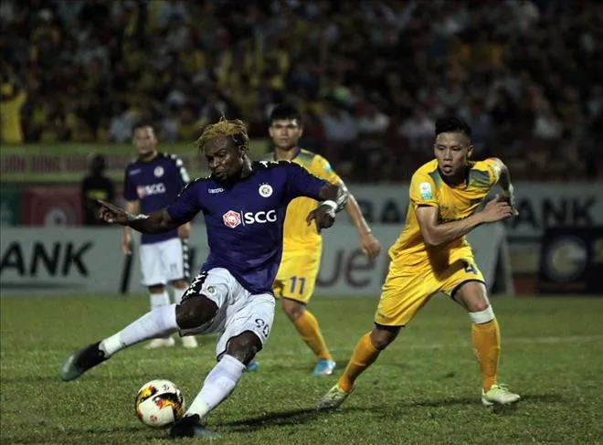 Vòng 11 Nuti Café V.League 2018: CLB Hà Nội - S.Khánh Hòa BVN (19:00 ngày 03/6, trực tiếp trên VTV6) - Ảnh 2. Vòng 11 Nuti Café V.League 2018: CLB Hà Nội - S.Khánh Hòa BVN (19:00 ngày 03/6, trực tiếp trên VTV6) - Ảnh 2.