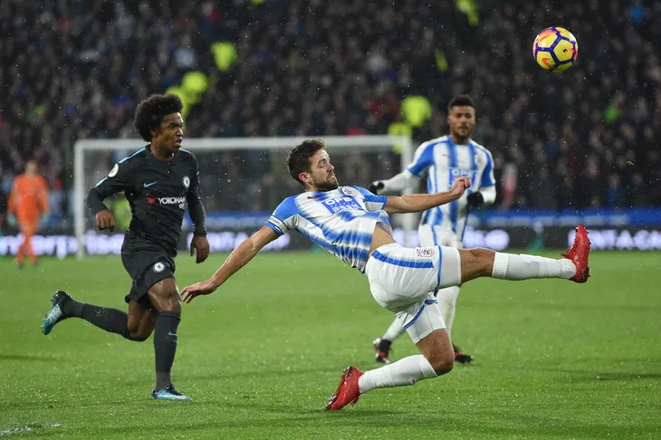 Bảng xếp hạng số đường chuyền dài ở Ngoại hạng Anh: Nhà vô địch Man City xếp chót - Ảnh 12. Bảng xếp hạng số đường chuyền dài ở Ngoại hạng Anh: Nhà vô địch Man City xếp chót - Ảnh 12.