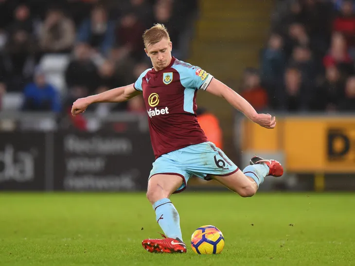 Bảng xếp hạng số đường chuyền dài ở Ngoại hạng Anh: Nhà vô địch Man City xếp chót - Ảnh 20. Bảng xếp hạng số đường chuyền dài ở Ngoại hạng Anh: Nhà vô địch Man City xếp chót - Ảnh 20.