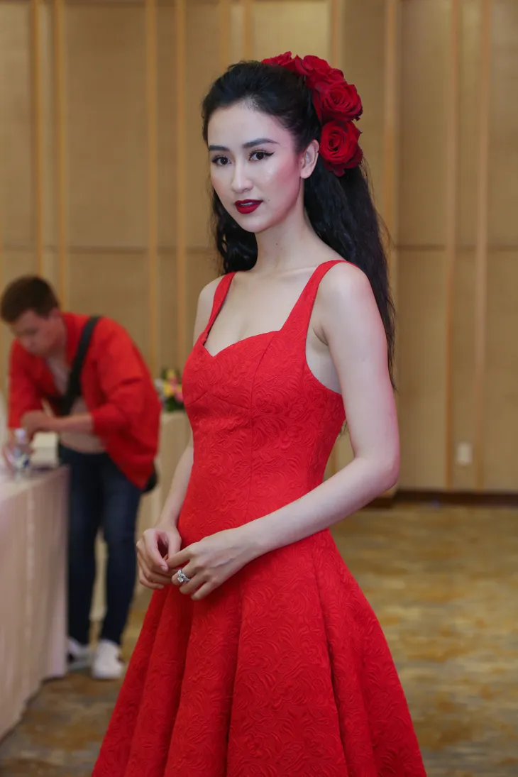 Dàn thí sinh Gương mặt thân quen 2018 lộ diện - Ảnh 6. Dàn thí sinh Gương mặt thân quen 2018 lộ diện - Ảnh 6.