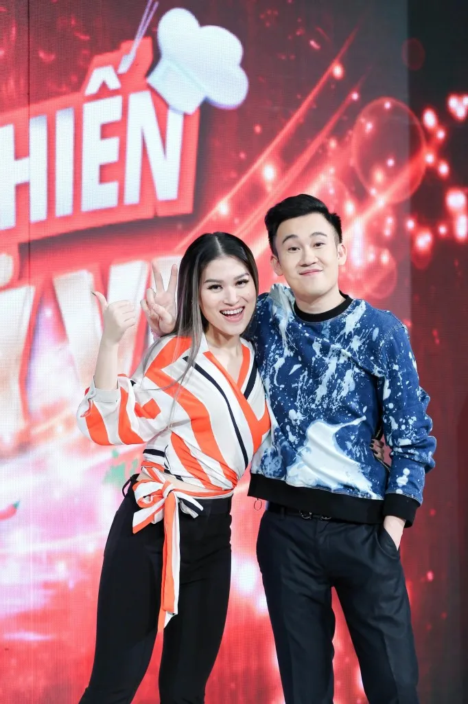 Cuộc chiến mỹ vị: Ngọc Thanh Tâm muốn bỏ về vì bị chê già hơn Dương Triệu Vũ - Ảnh 1. Cuộc chiến mỹ vị: Ngọc Thanh Tâm muốn bỏ về vì bị chê già hơn Dương Triệu Vũ - Ảnh 1.
