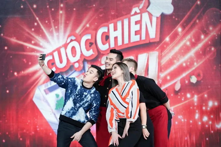 Cuộc chiến mỹ vị: Ngọc Thanh Tâm muốn bỏ về vì bị chê già hơn Dương Triệu Vũ - Ảnh 4. Cuộc chiến mỹ vị: Ngọc Thanh Tâm muốn bỏ về vì bị chê già hơn Dương Triệu Vũ - Ảnh 4.