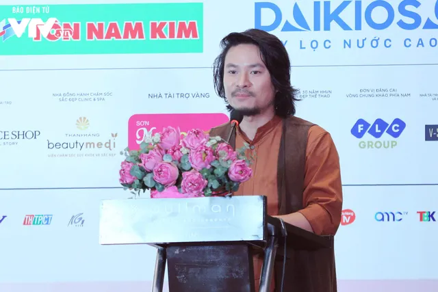 Dàn Hoa hậu, Á hậu hội ngộ khoe sắc ở buổi họp báo Hoa hậu Việt Nam 2018 - Ảnh 14. Dàn Hoa hậu, Á hậu hội ngộ khoe sắc ở buổi họp báo Hoa hậu Việt Nam 2018 - Ảnh 14.