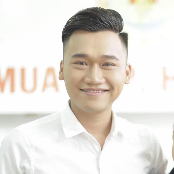 “Mr. Cần Trô” Xuân Nghị dùng bữa tại nhà hàng Bữa trưa vui vẻ - Ảnh 1. “Mr. Cần Trô” Xuân Nghị dùng bữa tại nhà hàng Bữa trưa vui vẻ - Ảnh 1.