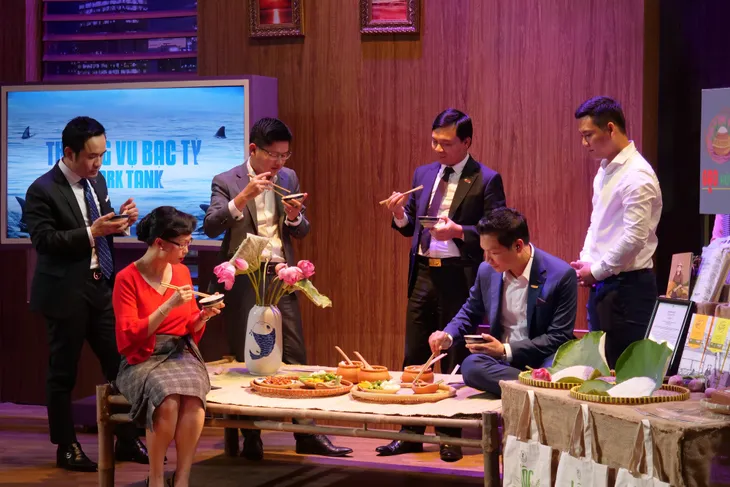 Shark Tank Việt Nam: Startup nông sản hữu cơ lội ngược dòng vào phút chót - Ảnh 1. Shark Tank Việt Nam: Startup nông sản hữu cơ lội ngược dòng vào phút chót - Ảnh 1.
