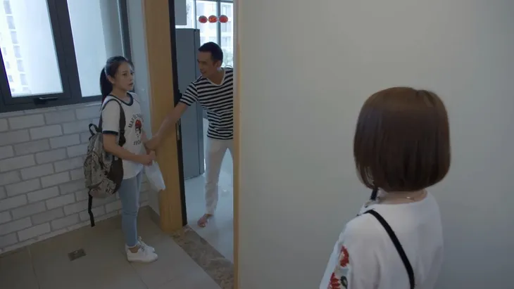Ngày ấy mình đã yêu - Tập 12: Hạ chứng kiến cảnh Nam phản bội ngay trước mắt - Ảnh 4. Ngày ấy mình đã yêu - Tập 12: Hạ chứng kiến cảnh Nam phản bội ngay trước mắt - Ảnh 4.