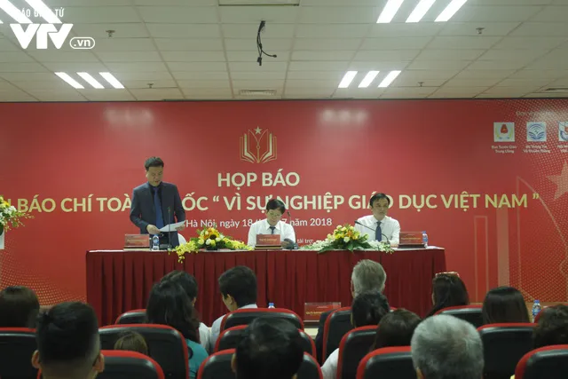 Phát động Giải Báo chí toàn quốc Vì sự nghiệp giáo dục Việt Nam năm 2018 - Ảnh 3. Phát động Giải Báo chí toàn quốc Vì sự nghiệp giáo dục Việt Nam năm 2018 - Ảnh 3.