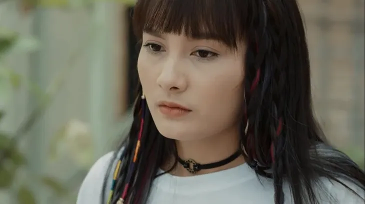 Ngày ấy mình đã yêu - Tập 7: Hạ khựng lại khi Nam gọi đúng lúc đang đi ăn với Tùng - Ảnh 6. Ngày ấy mình đã yêu - Tập 7: Hạ khựng lại khi Nam gọi đúng lúc đang đi ăn với Tùng - Ảnh 6.