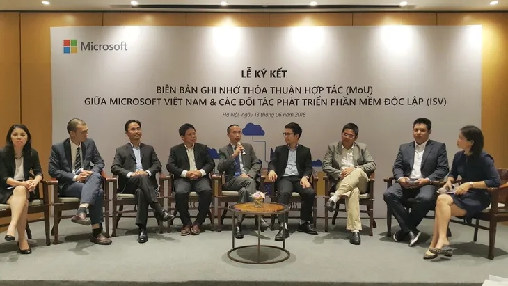 Microsoft đưa giải pháp nhân sự HiStaff lên nền tảng đám mây Azure - Ảnh 2. Microsoft đưa giải pháp nhân sự HiStaff lên nền tảng đám mây Azure - Ảnh 2.