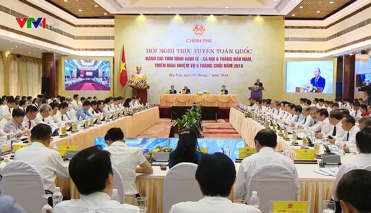 Thủ tướng: “Các bộ, địa phương phải kiểm soát lạm phát, giải quyết vấn đề xã hội bức xúc” - Ảnh 1. Thủ tướng: “Các bộ, địa phương phải kiểm soát lạm phát, giải quyết vấn đề xã hội bức xúc” - Ảnh 1.