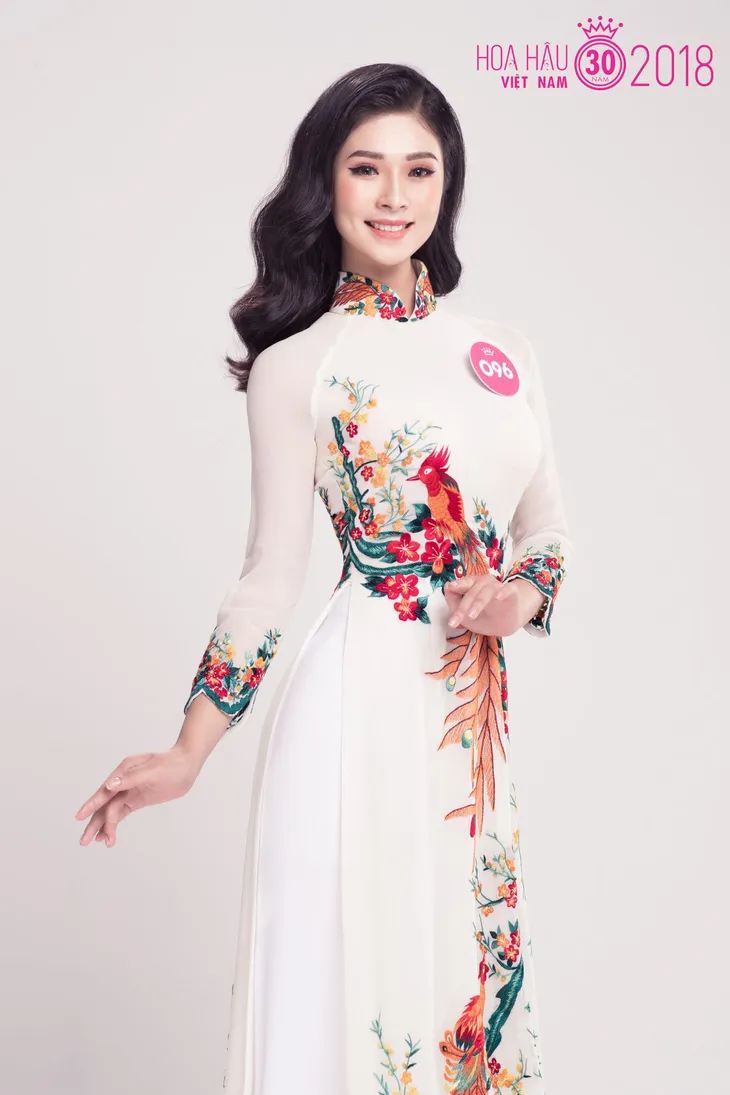 Ngắm nhan sắc 25 thí sinh đại diện phía Bắc lọt vào chung kết toàn quốc Hoa hậu Việt Nam 2018 - Ảnh 6. Ngắm nhan sắc 25 thí sinh đại diện phía Bắc lọt vào chung kết toàn quốc Hoa hậu Việt Nam 2018 - Ảnh 6.
