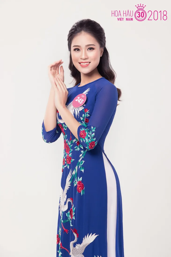 Ngắm nhan sắc 25 thí sinh đại diện phía Bắc lọt vào chung kết toàn quốc Hoa hậu Việt Nam 2018 - Ảnh 14. Ngắm nhan sắc 25 thí sinh đại diện phía Bắc lọt vào chung kết toàn quốc Hoa hậu Việt Nam 2018 - Ảnh 14.
