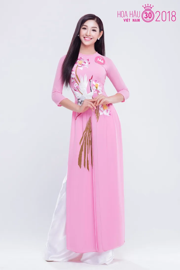 Ngắm nhan sắc 25 thí sinh đại diện phía Bắc lọt vào chung kết toàn quốc Hoa hậu Việt Nam 2018 - Ảnh 10. Ngắm nhan sắc 25 thí sinh đại diện phía Bắc lọt vào chung kết toàn quốc Hoa hậu Việt Nam 2018 - Ảnh 10.
