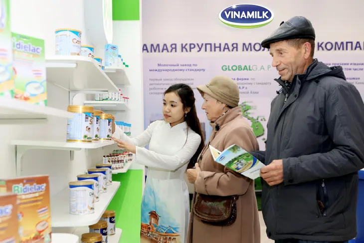 Vinamilk - Doanh nghiệp sữa duy nhất của Việt Nam lọt danh sách “Doanh nghiệp xuất khẩu uy tín năm 2017 - Ảnh 1. Vinamilk - Doanh nghiệp sữa duy nhất của Việt Nam lọt danh sách “Doanh nghiệp xuất khẩu uy tín năm 2017 - Ảnh 1.