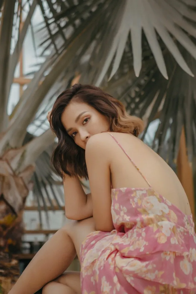 Ái Phương ra mắt MV mới đậm chất ballad trữ tình - Ảnh 5. Ái Phương ra mắt MV mới đậm chất ballad trữ tình - Ảnh 5.
