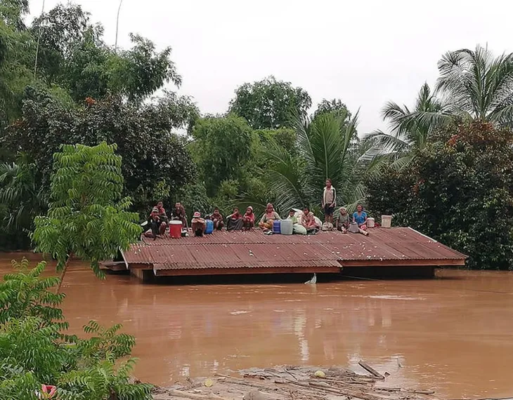 Họp khẩn ứng phó diễn biến mưa lũ và sự cố vỡ đập thủy điện Xe-pian Xe-Namnoy (Lào) - Ảnh 3. Họp khẩn ứng phó diễn biến mưa lũ và sự cố vỡ đập thủy điện Xe-pian Xe-Namnoy (Lào) - Ảnh 3.