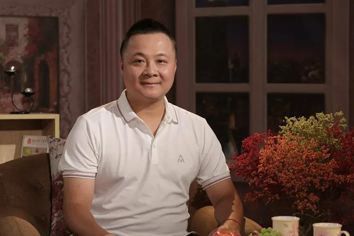 Đạo diễn Trần Hoàng: Từng căm ghét nghề diễn, áp lực là con NSƯT Trần Đức - Ảnh 3. Đạo diễn Trần Hoàng: Từng căm ghét nghề diễn, áp lực là con NSƯT Trần Đức - Ảnh 3.