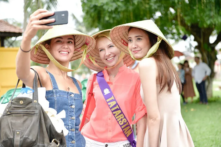 Phan Thị Mơ đọ sắc cùng người đẹp Thái Lan tại Hoa hậu Đại sứ Du lịch thế giới 2018 - Ảnh 7. Phan Thị Mơ đọ sắc cùng người đẹp Thái Lan tại Hoa hậu Đại sứ Du lịch thế giới 2018 - Ảnh 7.