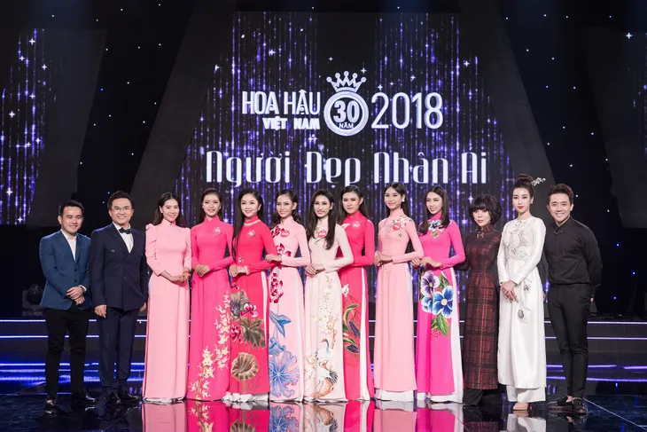 Cặp vợ chồng khuyết tật truyền cảm hứng tình yêu đến Đỗ Mỹ Linh - Ảnh 5. Cặp vợ chồng khuyết tật truyền cảm hứng tình yêu đến Đỗ Mỹ Linh - Ảnh 5.