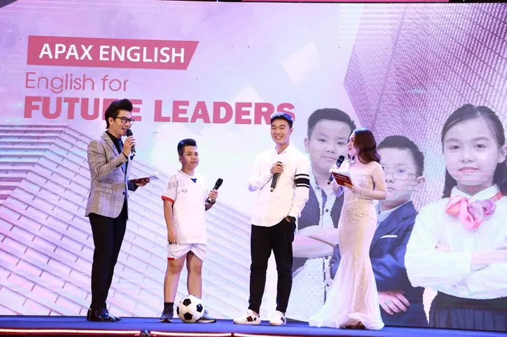 Đội trưởng U23 Lương Xuân Trường truyền cảm hứng học tiếng Anh cho giới trẻ - Ảnh 1. Đội trưởng U23 Lương Xuân Trường truyền cảm hứng học tiếng Anh cho giới trẻ - Ảnh 1.