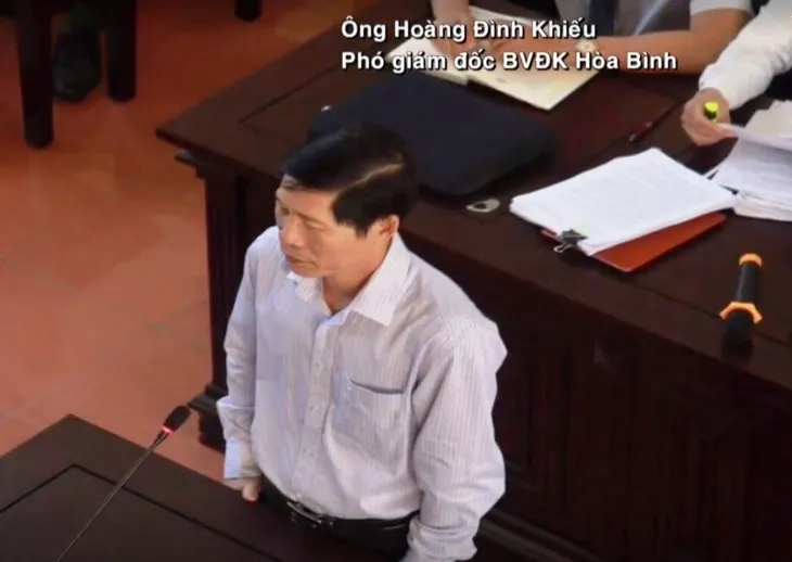 Vụ tai biến chạy thận ở Hòa Bình: Khởi tố thêm 2 bị can - Ảnh 1. Vụ tai biến chạy thận ở Hòa Bình: Khởi tố thêm 2 bị can - Ảnh 1.