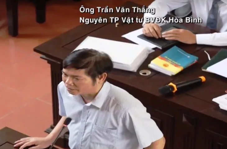Vụ tai biến chạy thận ở Hòa Bình: Khởi tố thêm 2 bị can - Ảnh 2. Vụ tai biến chạy thận ở Hòa Bình: Khởi tố thêm 2 bị can - Ảnh 2.