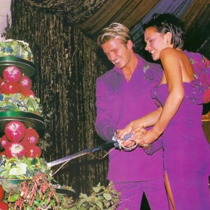David và Victoria Beckham kỉ niệm 19 năm ngày cưới sau tin đồn li dị - Ảnh 1. David và Victoria Beckham kỉ niệm 19 năm ngày cưới sau tin đồn li dị - Ảnh 1.