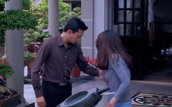 Nếu còn có ngày mai - Tập 36: Duyên hay Diễm mới là người giết chết mẹ Minh? - Ảnh 8. Nếu còn có ngày mai - Tập 36: Duyên hay Diễm mới là người giết chết mẹ Minh? - Ảnh 8.