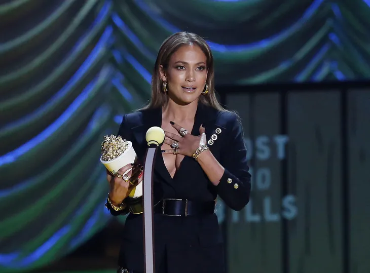 Jennifer Lopez vinh dự nhận giải thưởng mang tên Michael Jackson - Ảnh 1. Jennifer Lopez vinh dự nhận giải thưởng mang tên Michael Jackson - Ảnh 1.